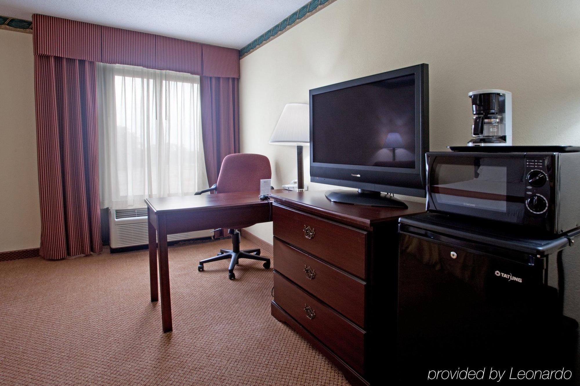 Fairfield Inn & Suites By Marriott Greenville Simpsonville Room photo